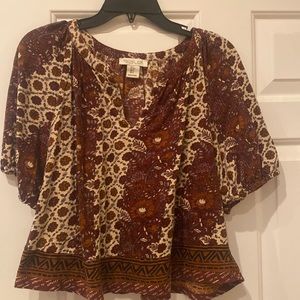 EUC Wine and Cream color bohemian pattern top